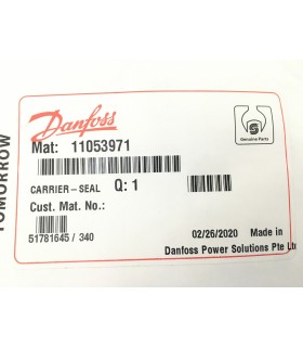 11053971 - Seal carrier assembly