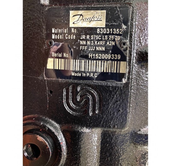 Open Circuit Piston Pump 83031352 - Series 45 J Frame 75cc